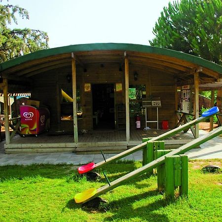 Aska Costa Holiday Club Side Exterior photo